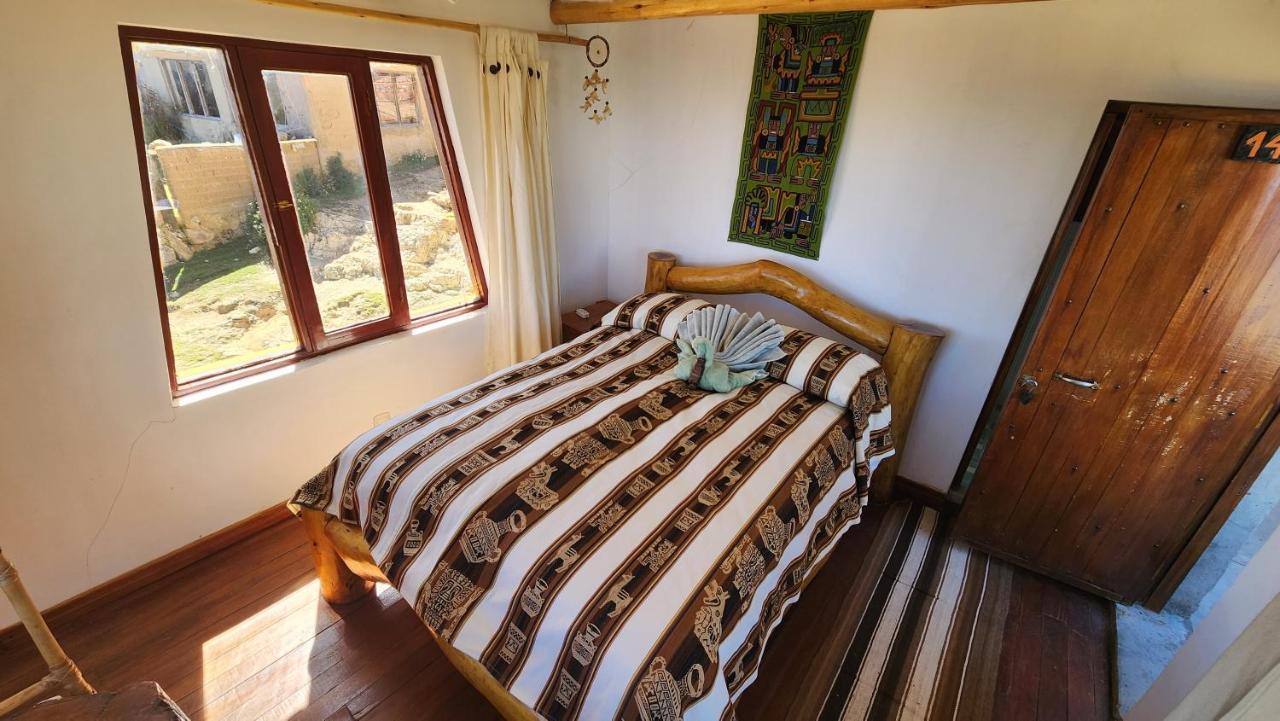 Hostal Puerta Del Sol Isla del Sol エクステリア 写真
