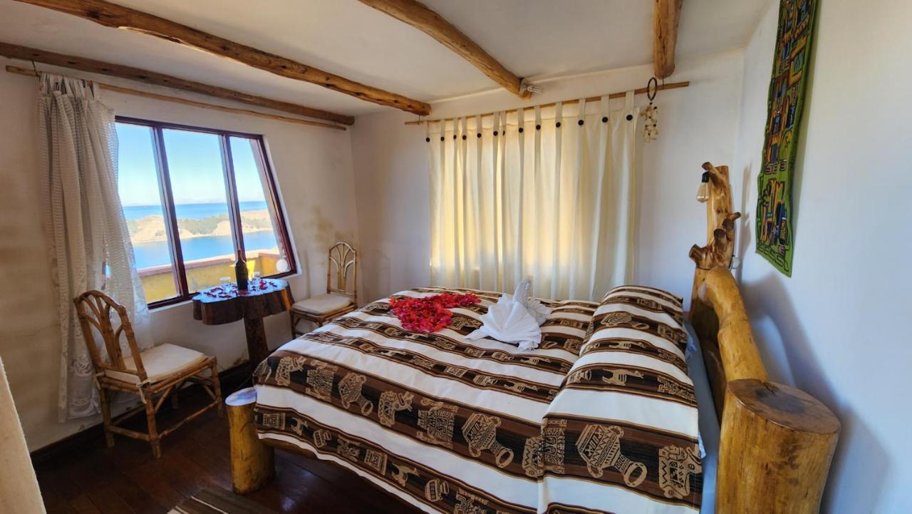 Hostal Puerta Del Sol Isla del Sol エクステリア 写真